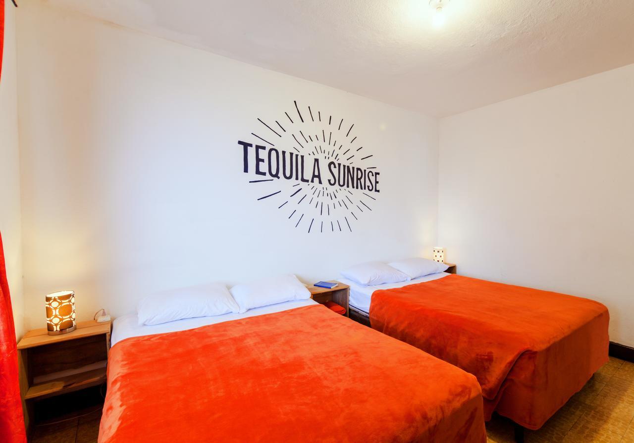 Tequila Sunrise Hostel Città del Guatemala Esterno foto